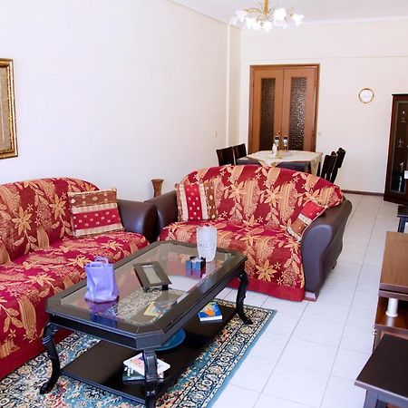 Comfortable House With Warm Hospitality Катерини Екстериор снимка